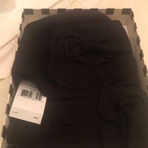 Dorthy bow beanie and gloves boxed set